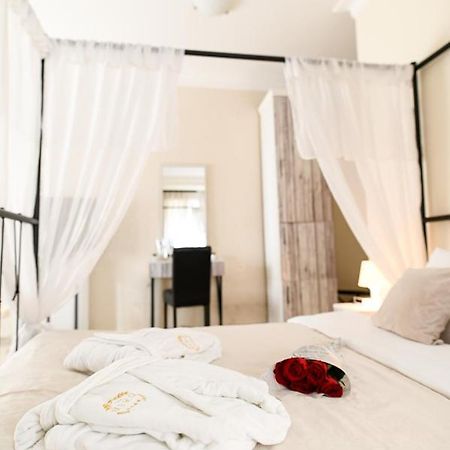 Garni Hotel Dash ノヴィ・サド エクステリア 写真