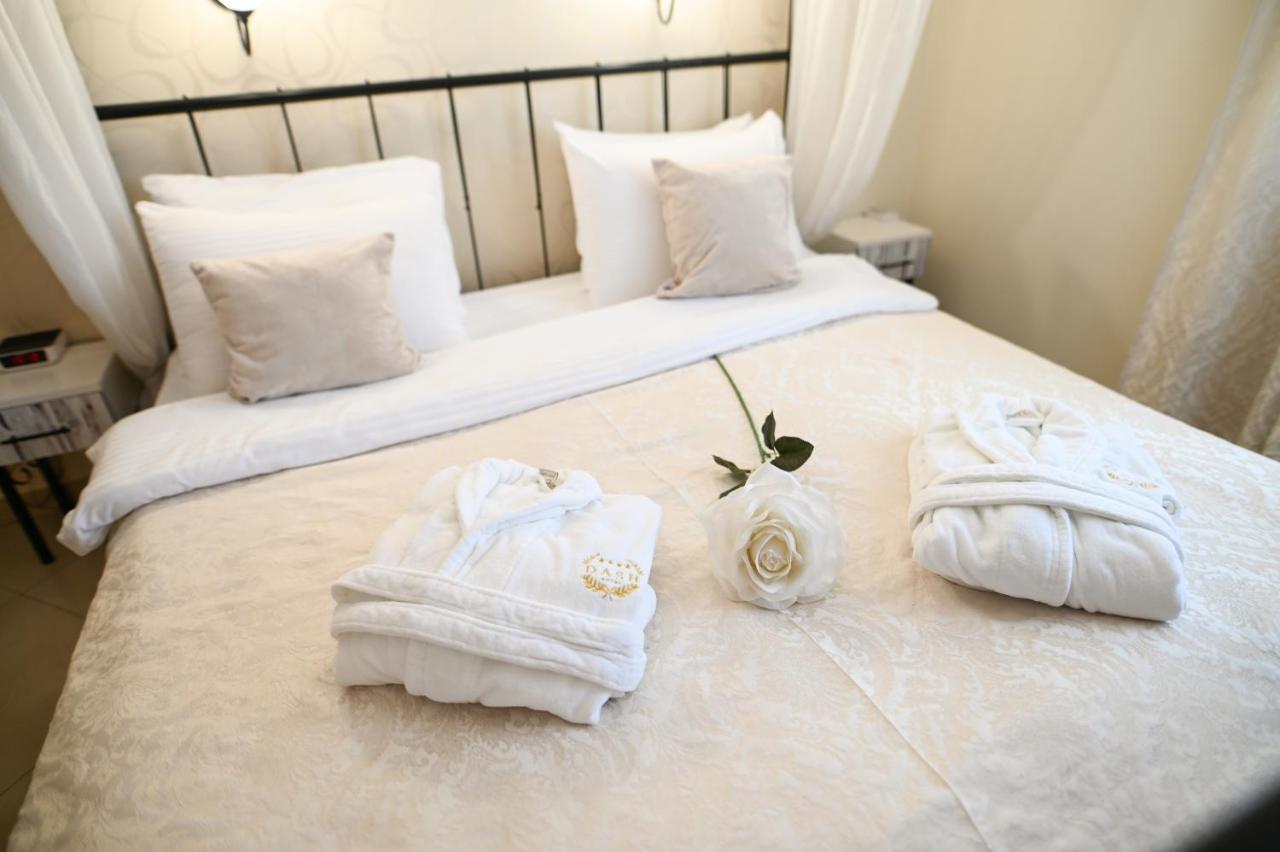 Garni Hotel Dash ノヴィ・サド エクステリア 写真